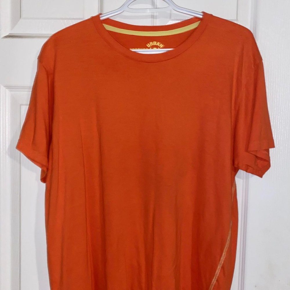 Men's Orange Urban Vintage Product 52788 T-Shirt- Size Large